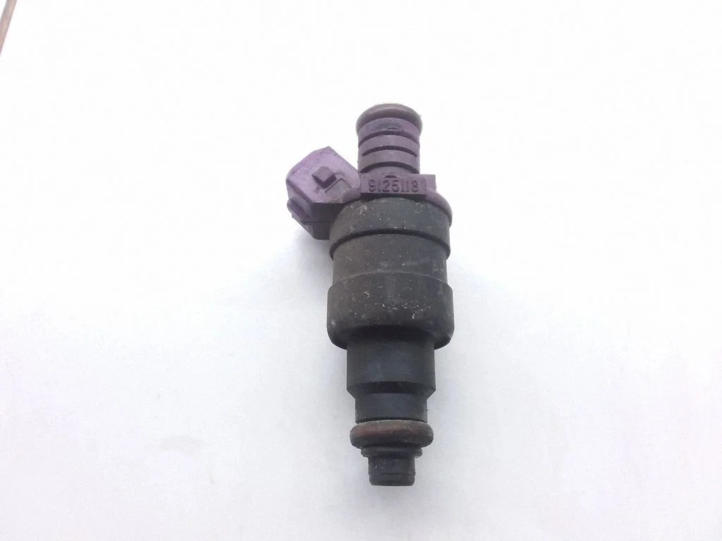 Fuel injector – Volvo S40, V40 (1995-2004)