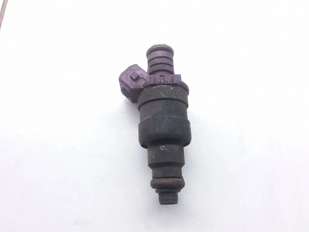 Fuel injector – Volvo S40, V40 (1995-2004)