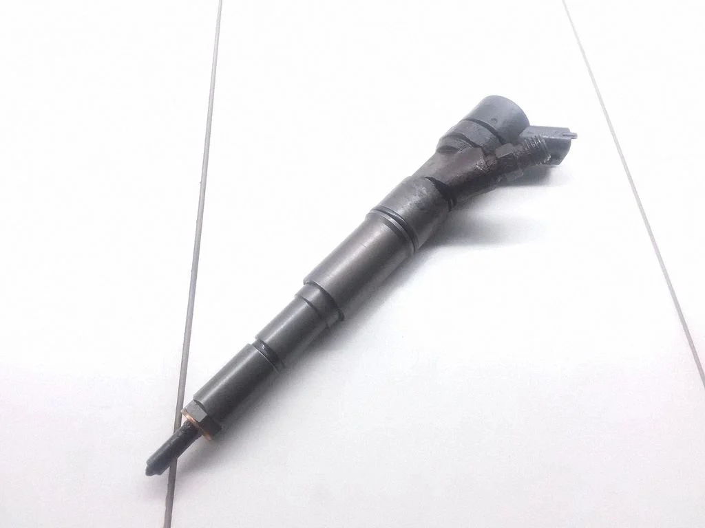 Fuel injector