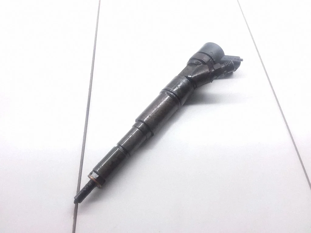 Fuel injector