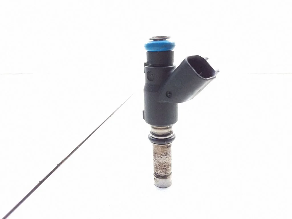 Fuel injector – Opel Zafira B (2005-2014)