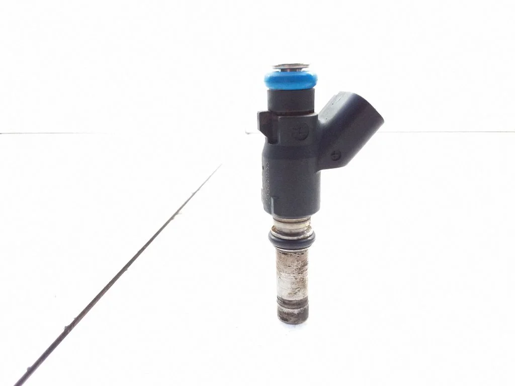 Fuel injector – Opel Zafira B (2005-2014)