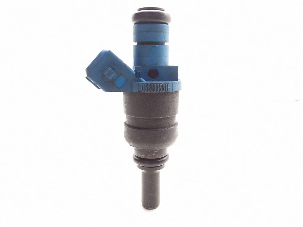 Sprausla (-as) (inžektors (-i)) – Audi A4 S4 B5 8D (1994-1999)