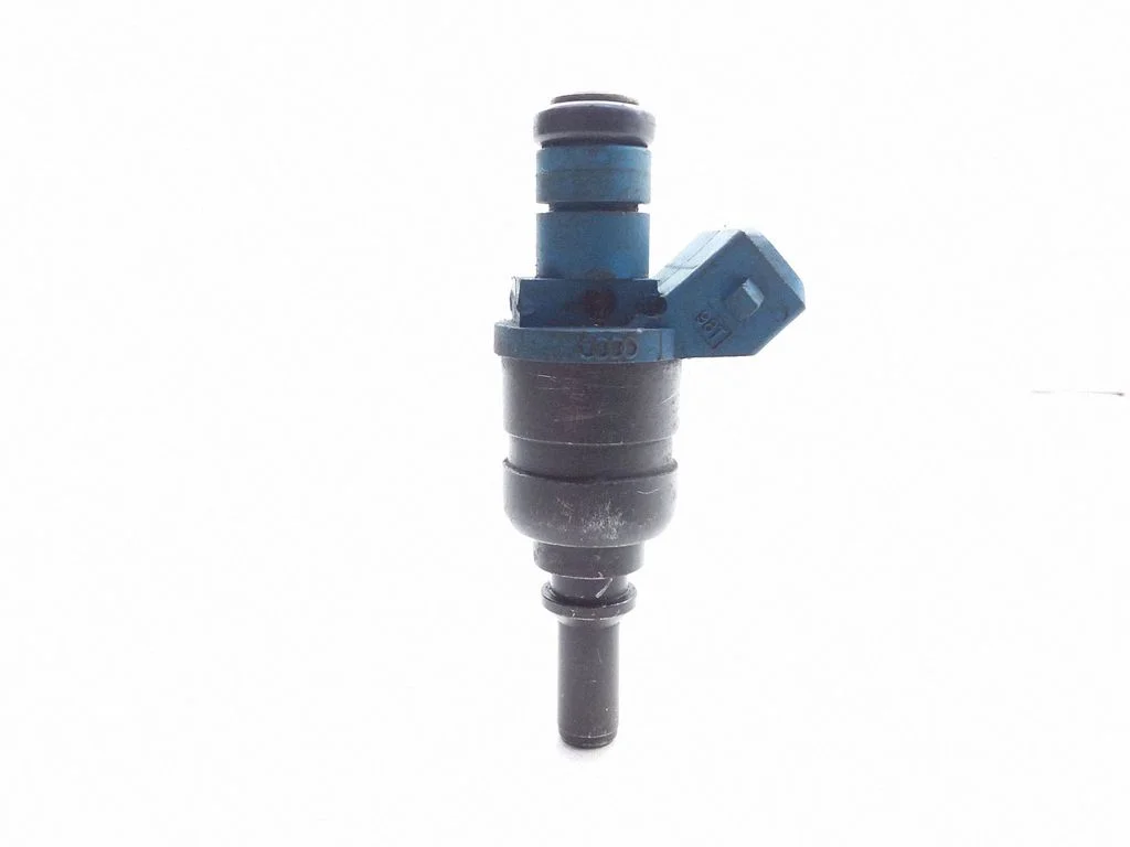 Sprausla (-as) (inžektors (-i)) – Audi A4 S4 B5 8D (1994-1999)