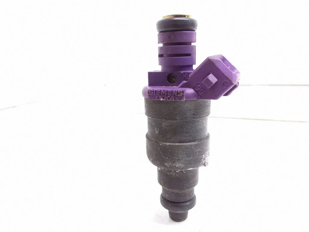 Fuel injector – Volvo S40, V40 (1995-2004)
