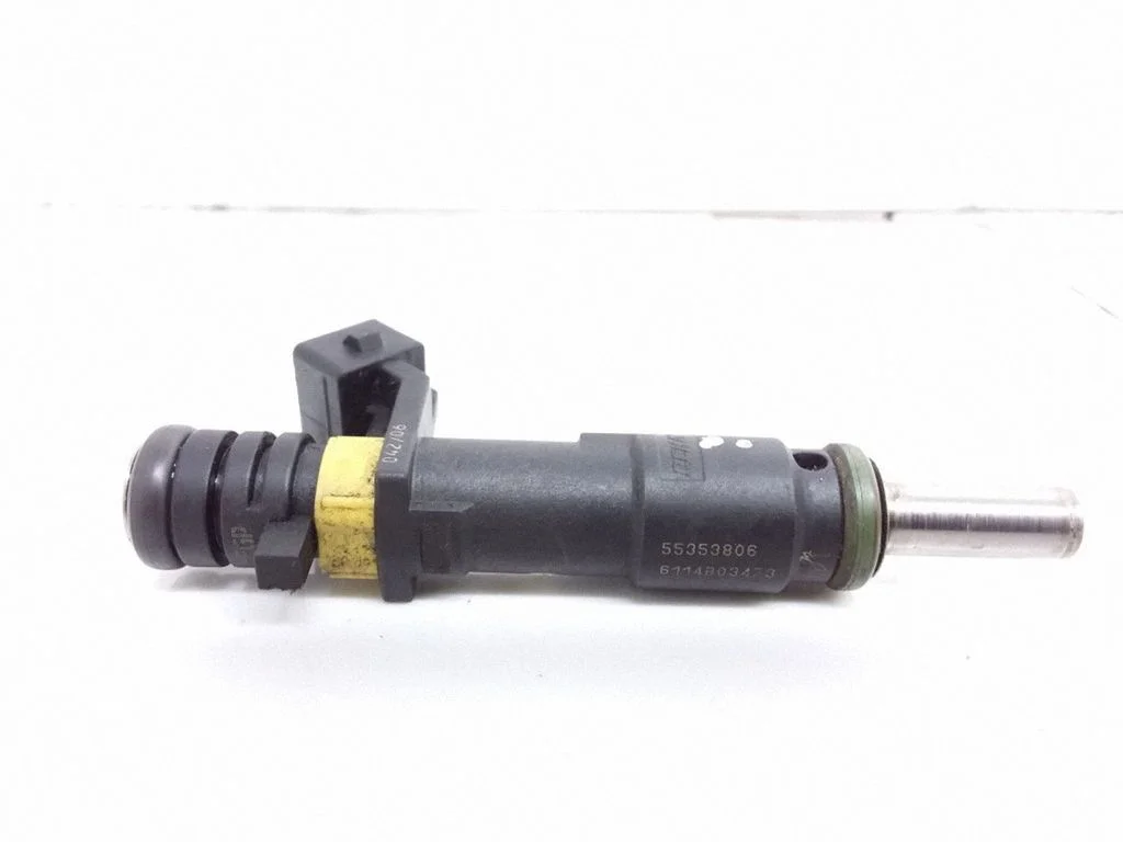 Fuel injector – Opel Zafira B (2005-2014)