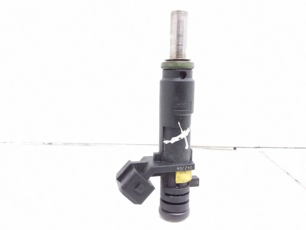 Fuel injector – Opel Zafira B (2005-2014)