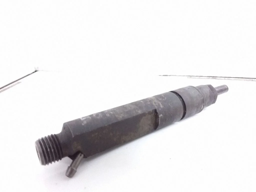 Fuel injector 038130201G