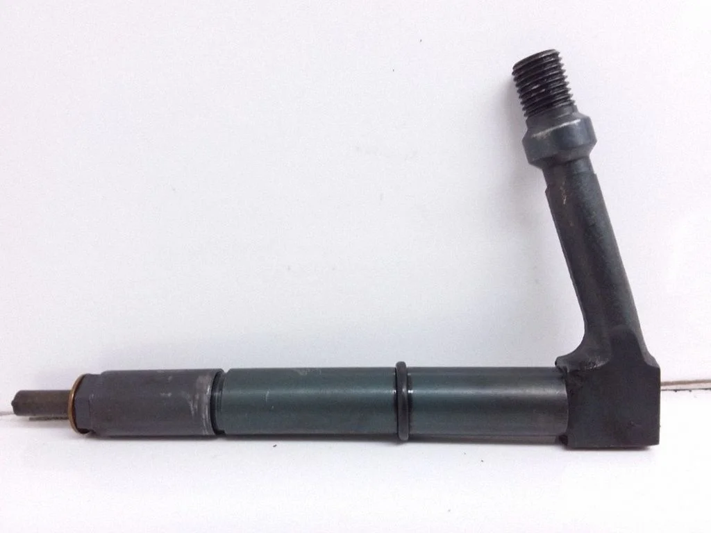 Fuel injector 484391