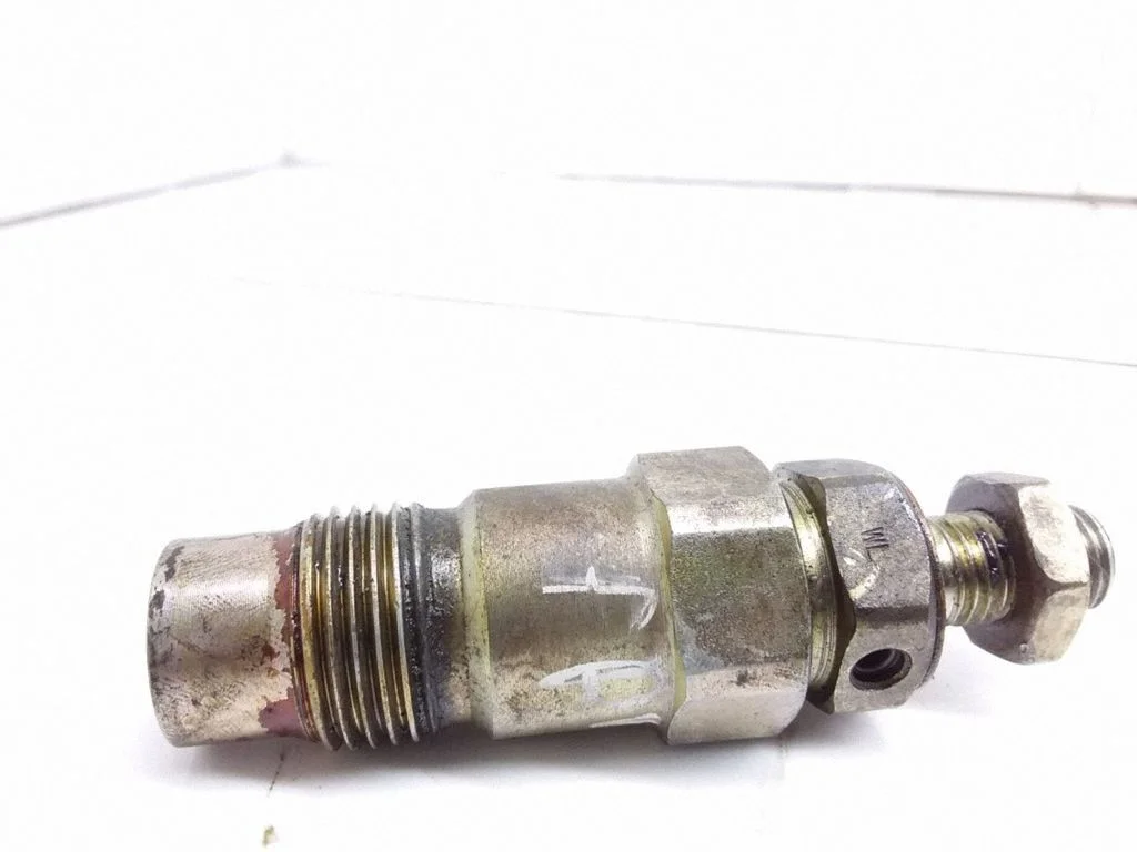 Fuel injector 71A1361