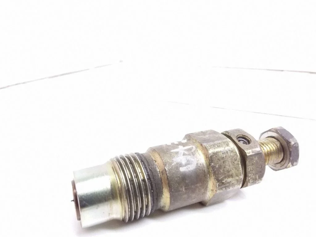 Fuel injector 71A1361