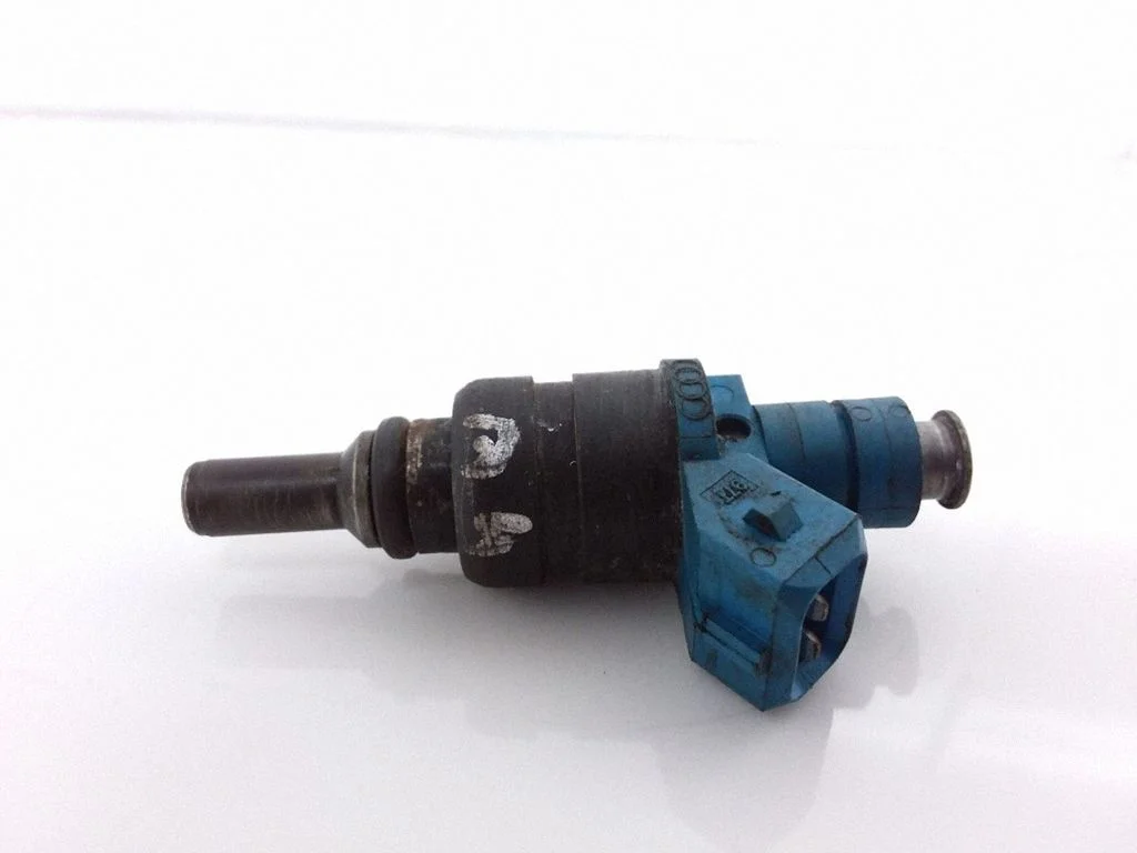 Fuel injector