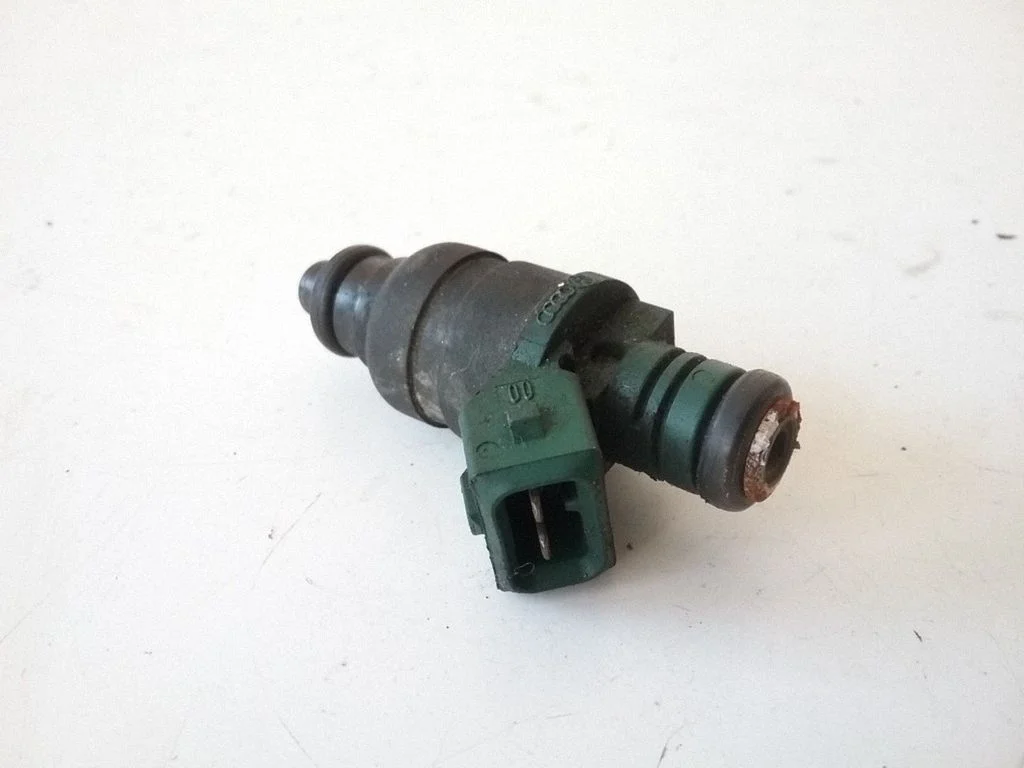 Fuel injector – Skoda Octavia Mk1 (1U) (1996-2004)
