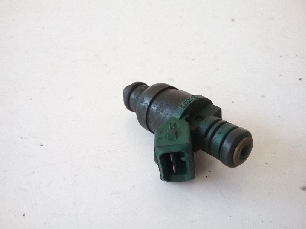 Fuel injector – Skoda Octavia Mk1 (1U) (1996-2004)