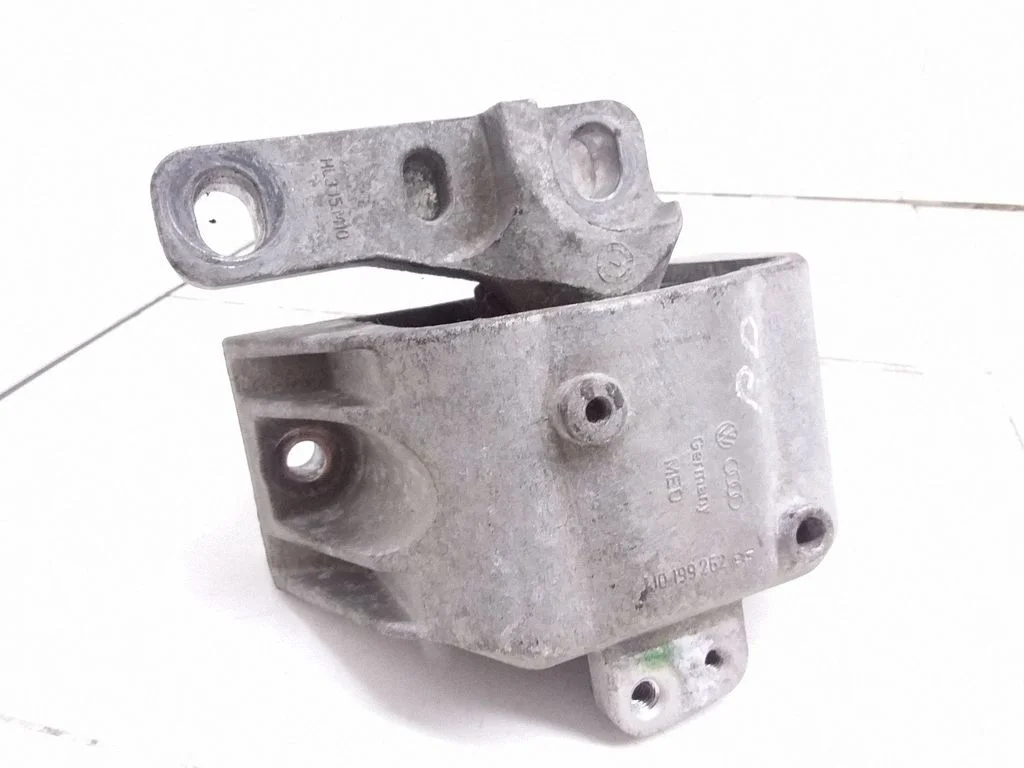 Dzinēja spilvens – Audi A3 S3 8L (1996-2003)