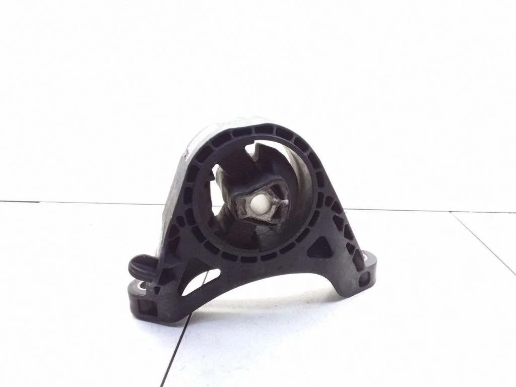 Dzinēja spilvens – Opel Insignia A (2008-2017)