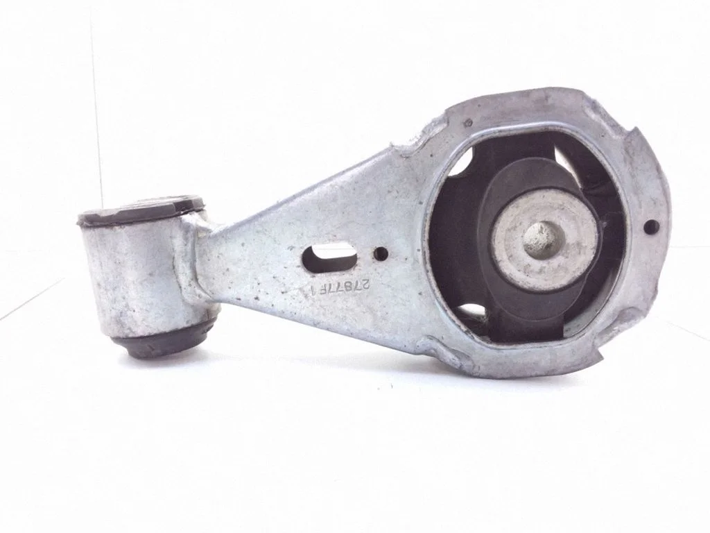 Engine mount bracket – Renault Megane III (2009-2016)