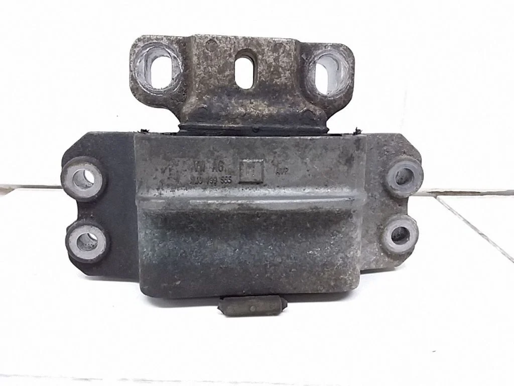 Dzinēja spilvens 1K0199555