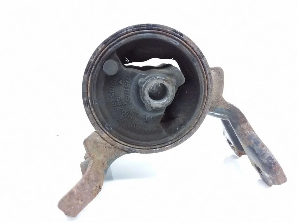 Engine mount bracket