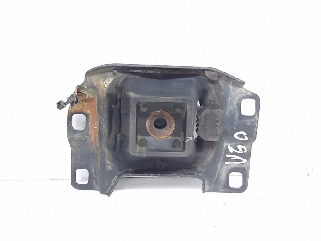 Engine mount bracket 349249L