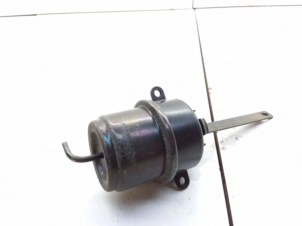 Engine mount vacuum valve – Volkswagen Transporter - Caravelle T4 (1991-2003)