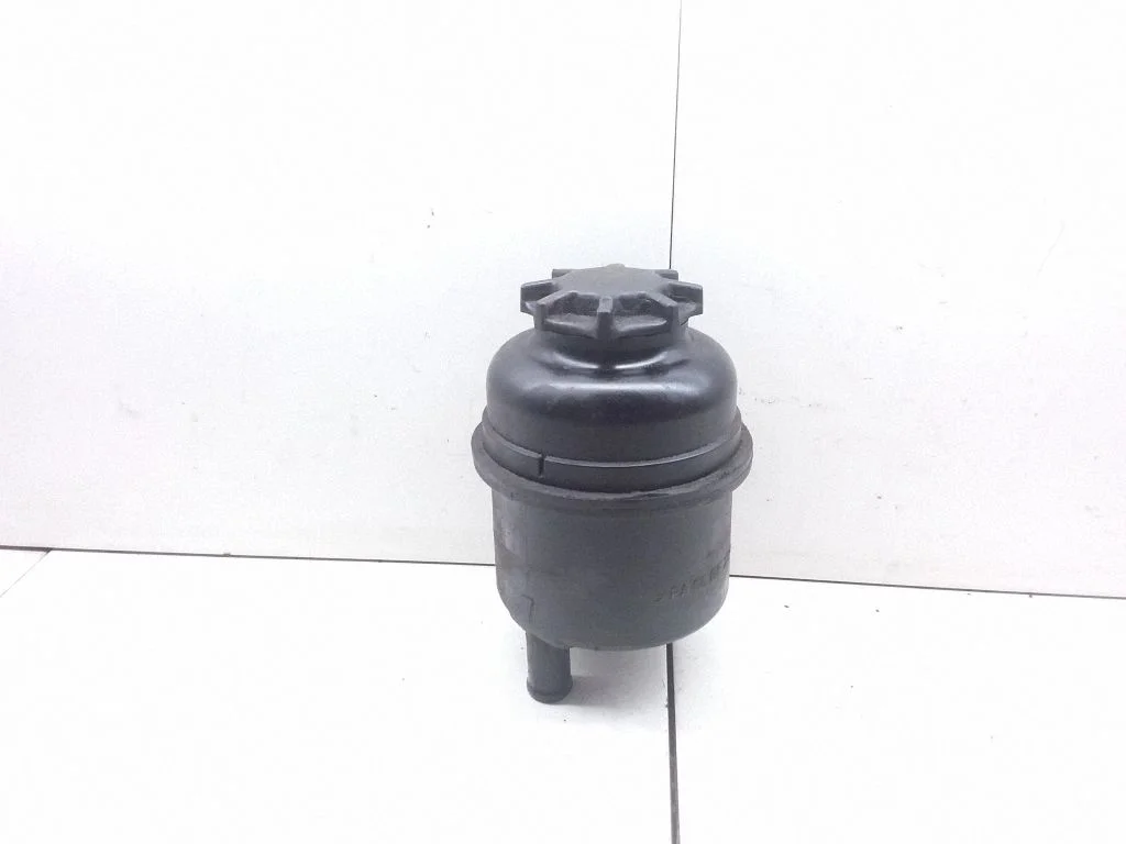 Power steering fluid tank/reservoir – Land Rover Discovery (1989-1998)