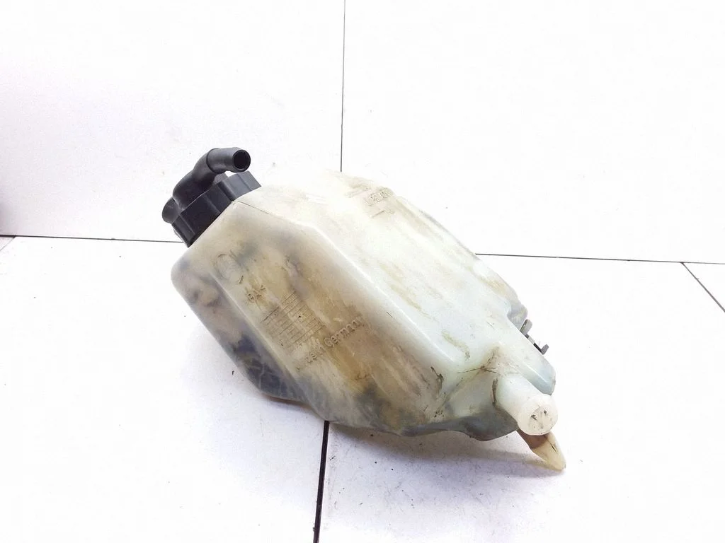 Power steering fluid tank/reservoir – Mercedes-Benz E-Class W210 (1995-2002)