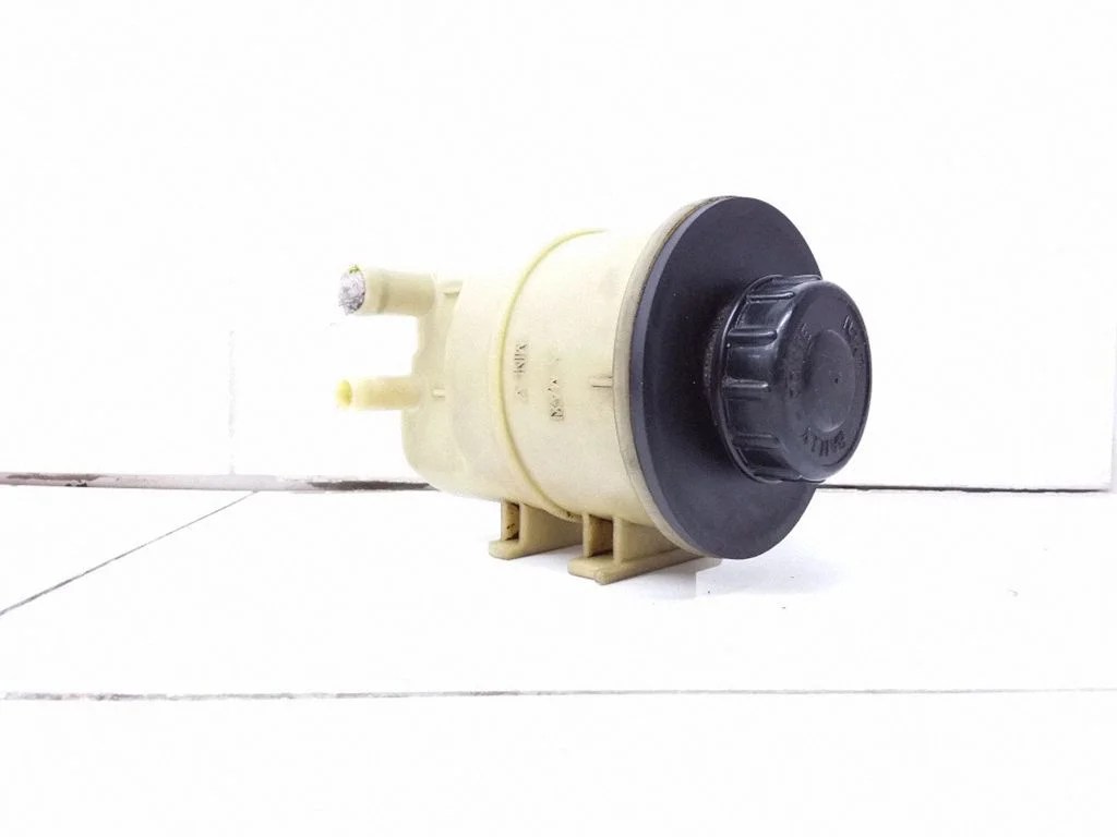 Power steering fluid tank/reservoir 8200005185