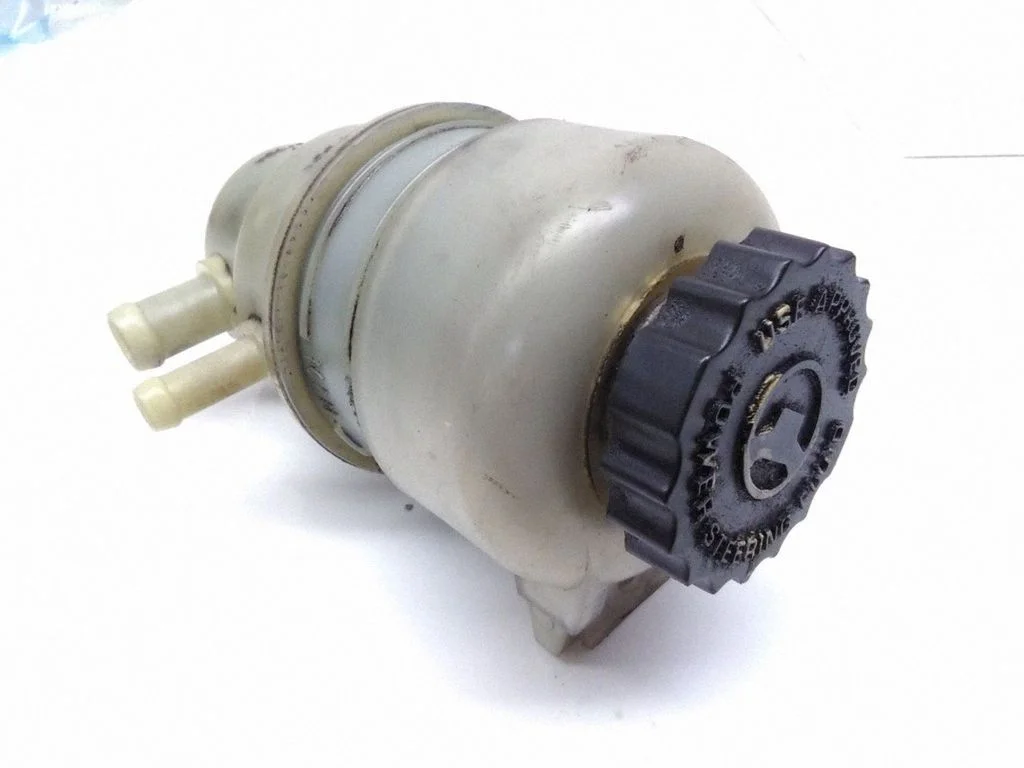 Power steering fluid tank/reservoir 05105338AB