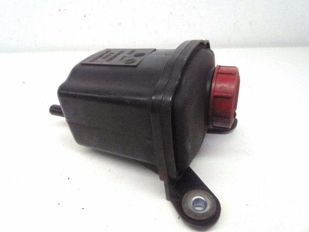 Power steering fluid tank/reservoir 46768353