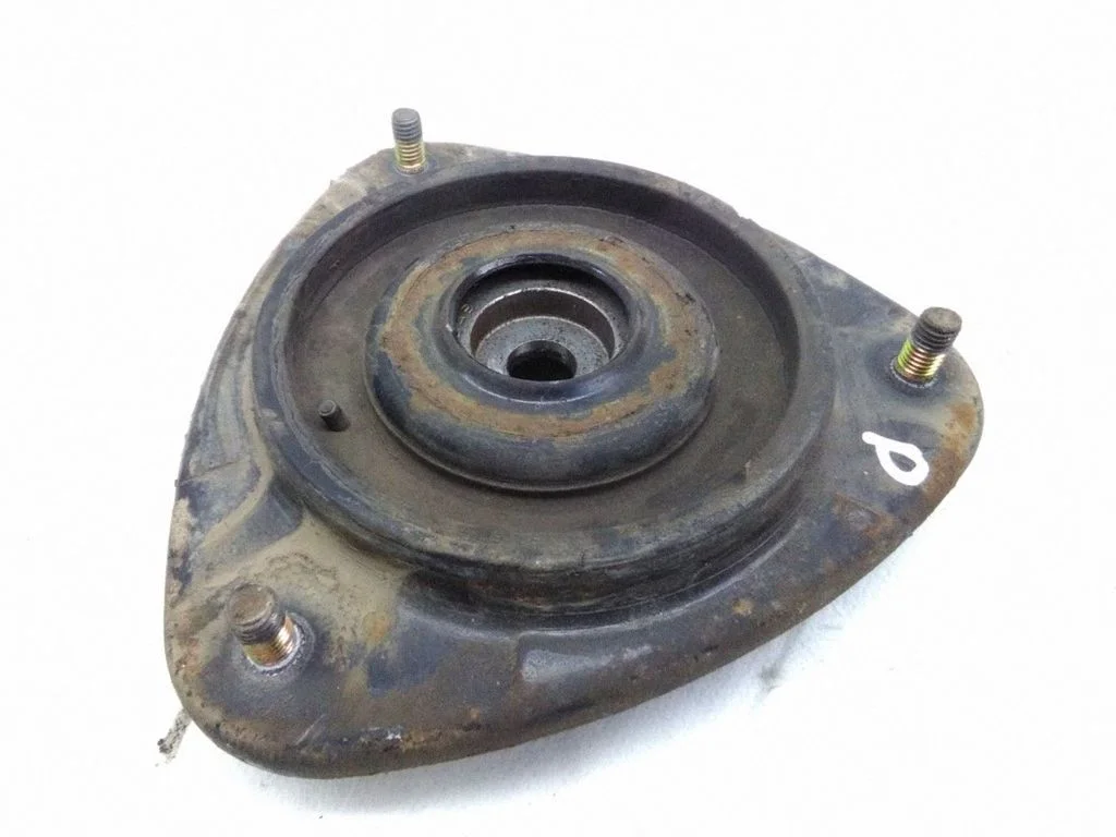 Front upper strut mount – Subaru Legacy (2004-2006)