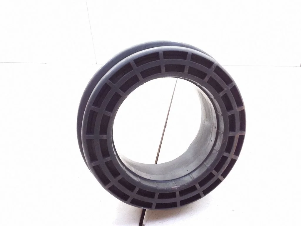 Front upper strut mount