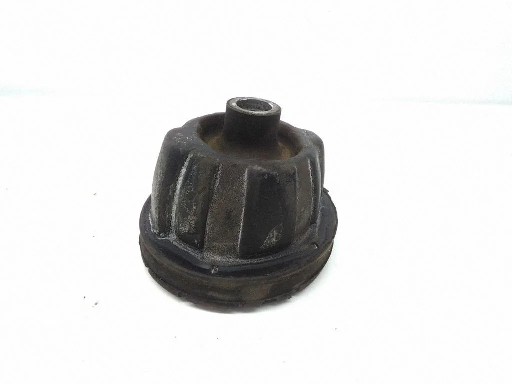 Front upper strut mount – Mercedes-Benz CLK-Class A209 C209 (2002-2009)