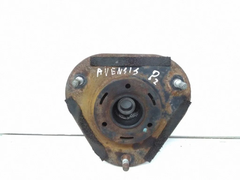 Front upper strut mount – Toyota Avensis T250 (2003-2006)