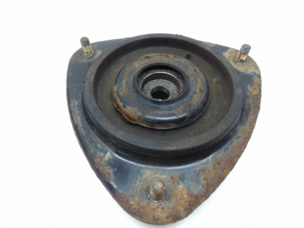 Front upper strut mount – Subaru Legacy (2004-2006)