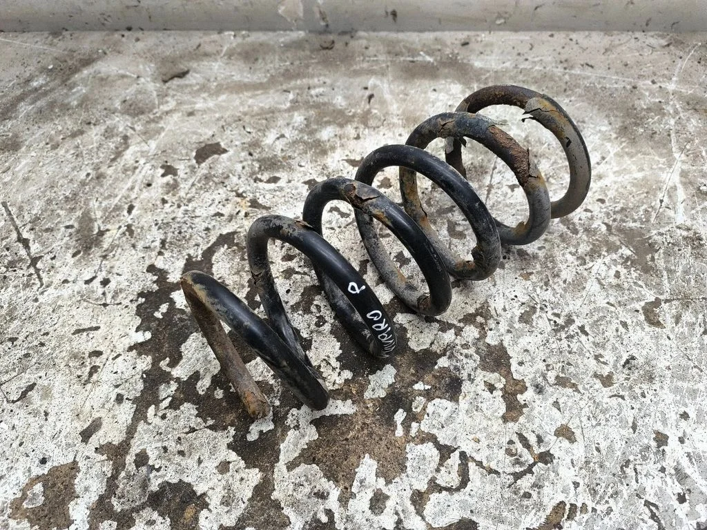 Front coil spring – left