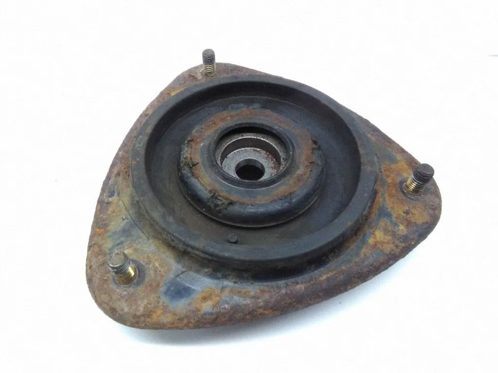 Front upper strut mount – Subaru Legacy (2004-2006)