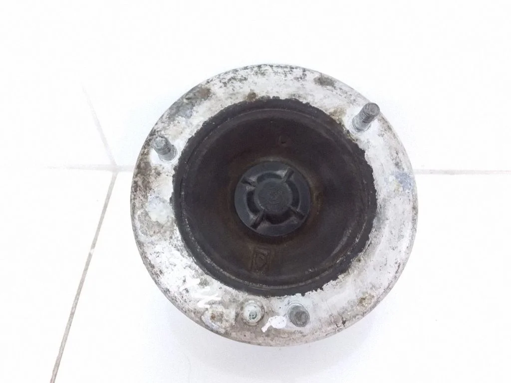 Front upper strut mount – BMW 5 Series E39 (1996-2003)
