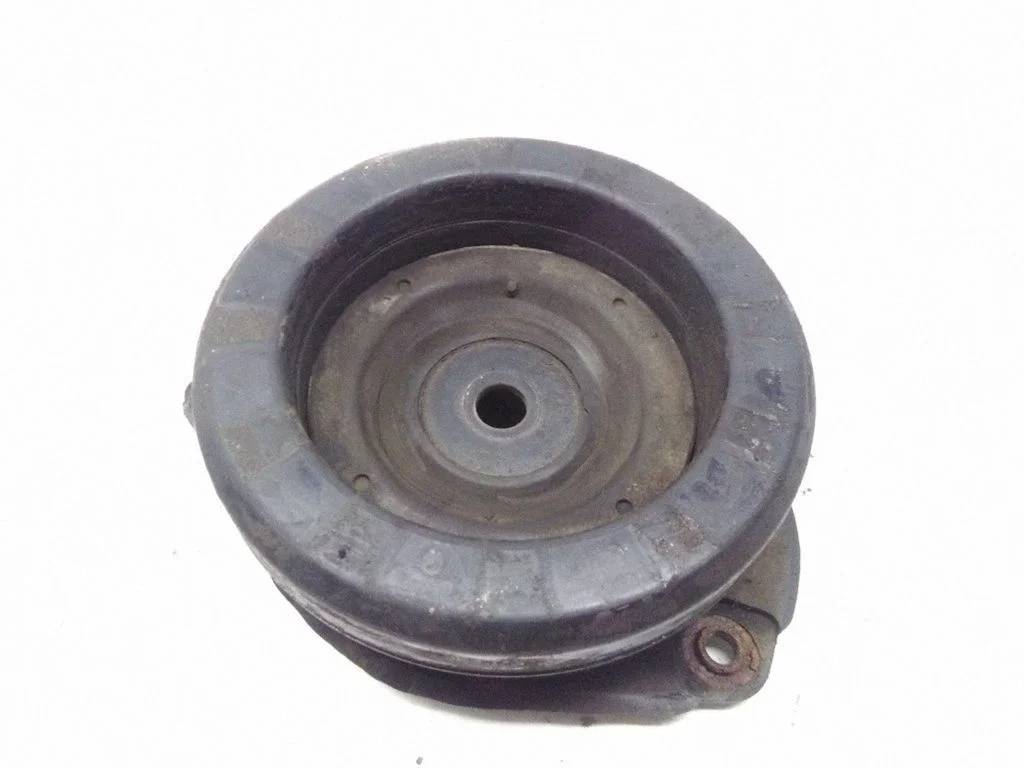 Front upper strut mount – Renault Megane III (2009-2016)