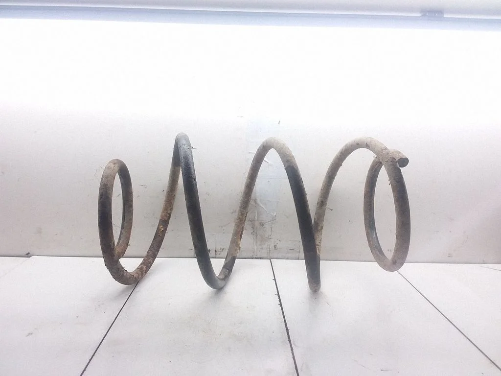Front coil spring – right