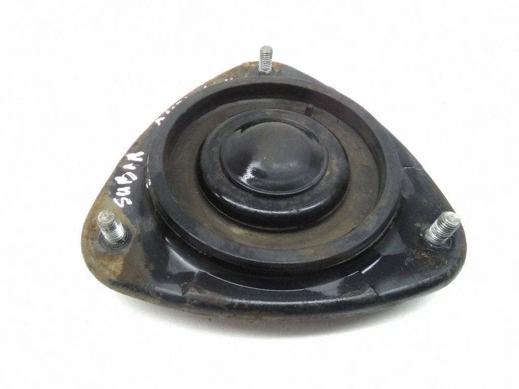 Front upper strut mount – Subaru Outback (2007-2009)