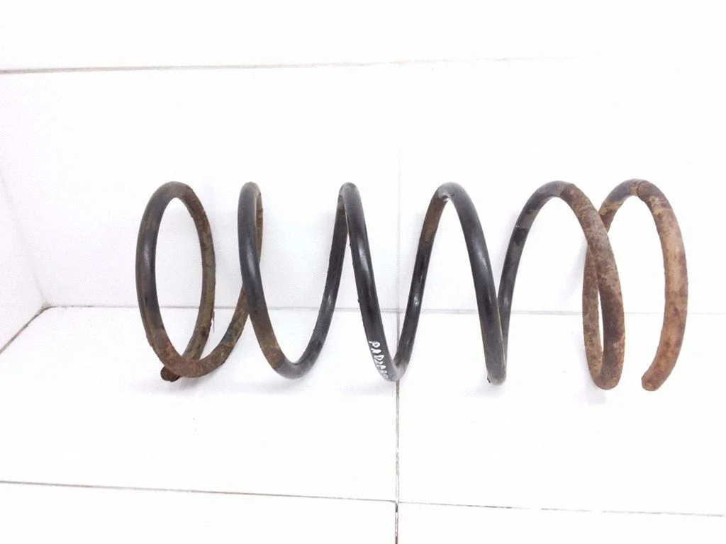 Front coil spring – Mitsubishi Pajero Sport I (1996-2008)