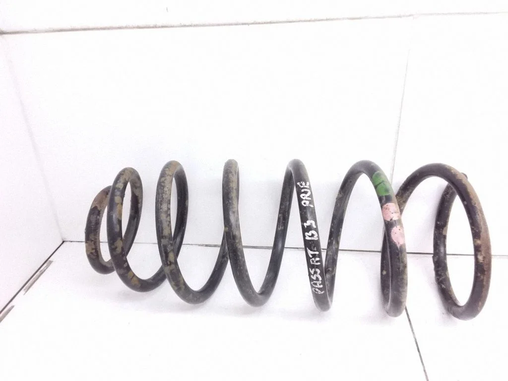 Front coil spring – Volkswagen Passat B3 (1988-1993)