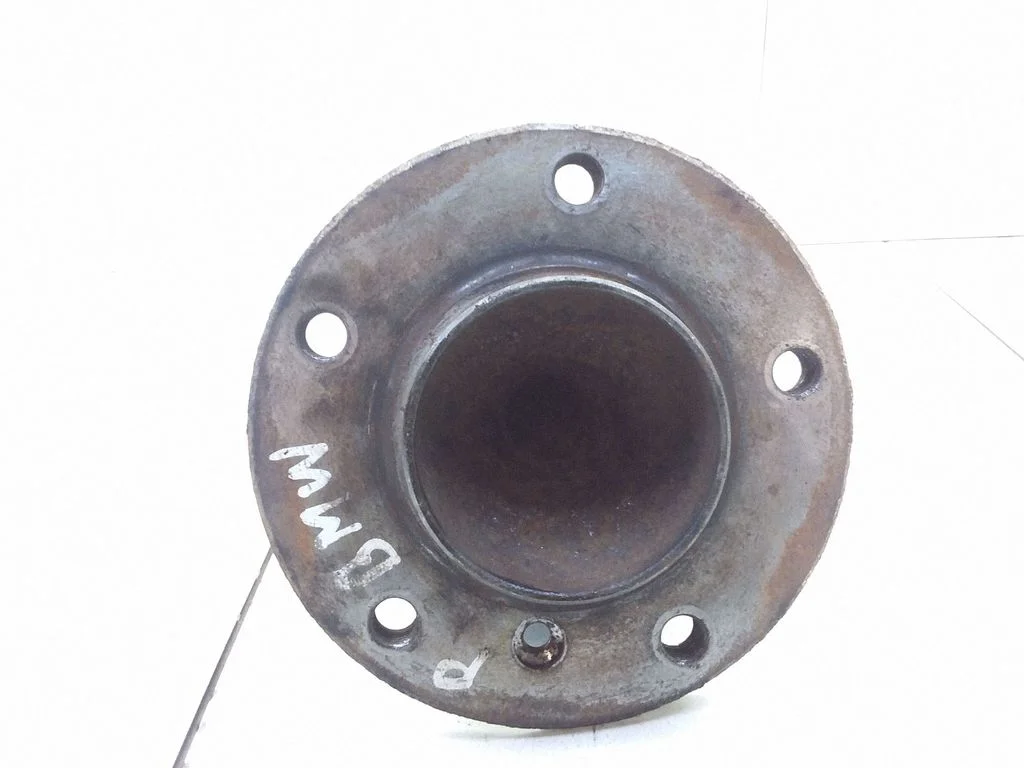 Front wheel hub 6765154AW
