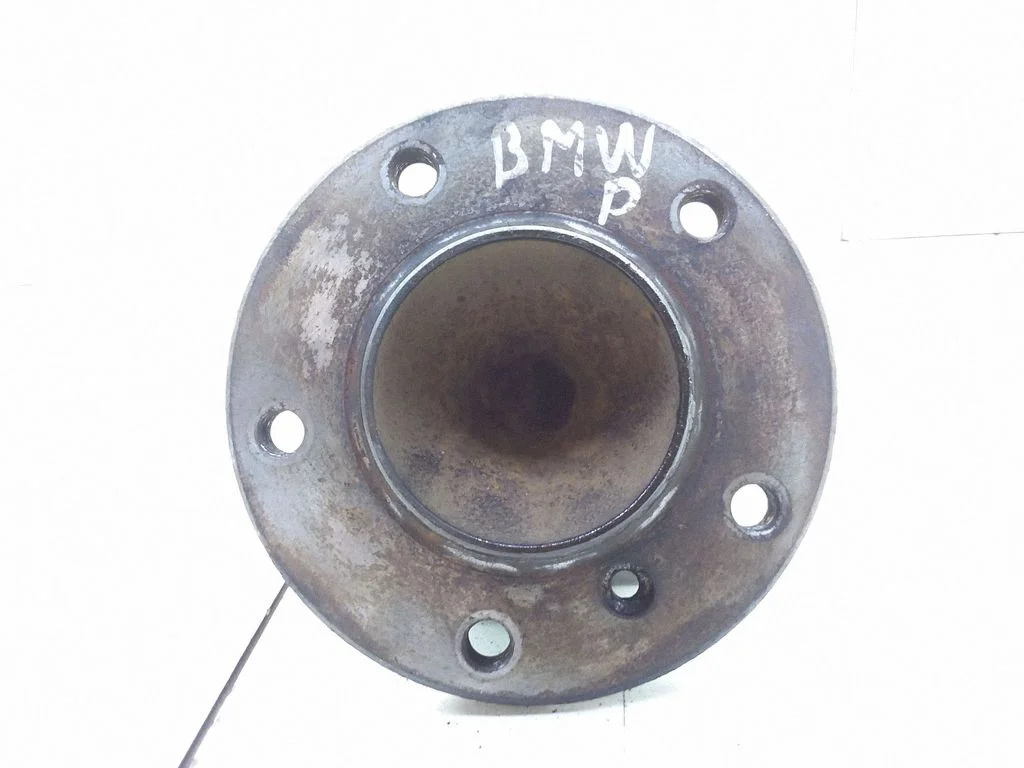 Front wheel hub 6765154AW