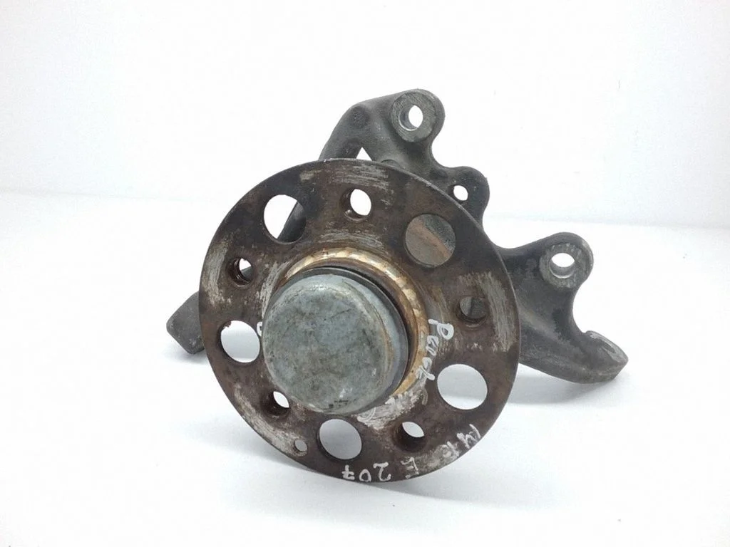 Front wheel hub 20402