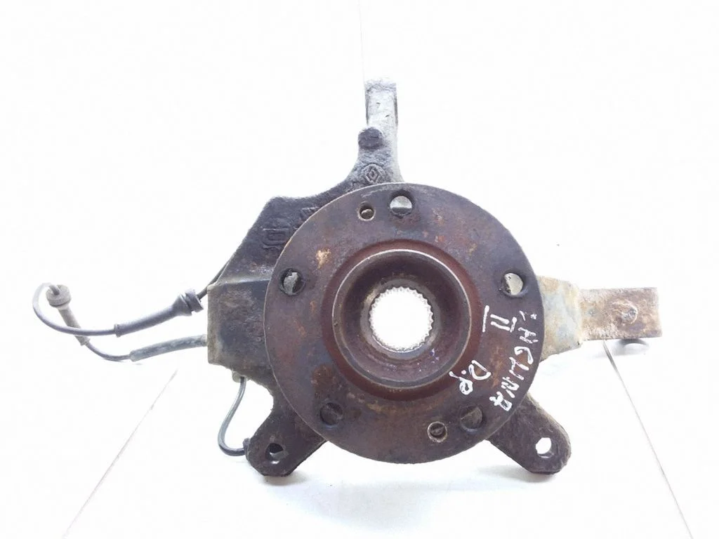 Front wheel hub – right
