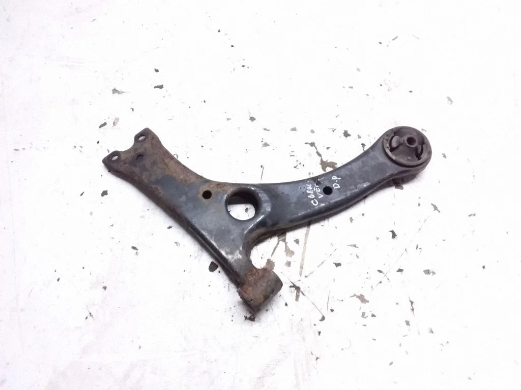 Front lower control arm/wishbone – front right