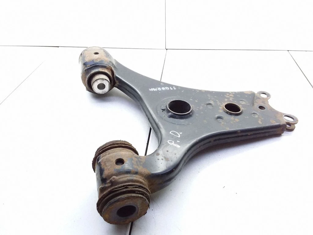 Front lower control arm/wishbone A1693300307