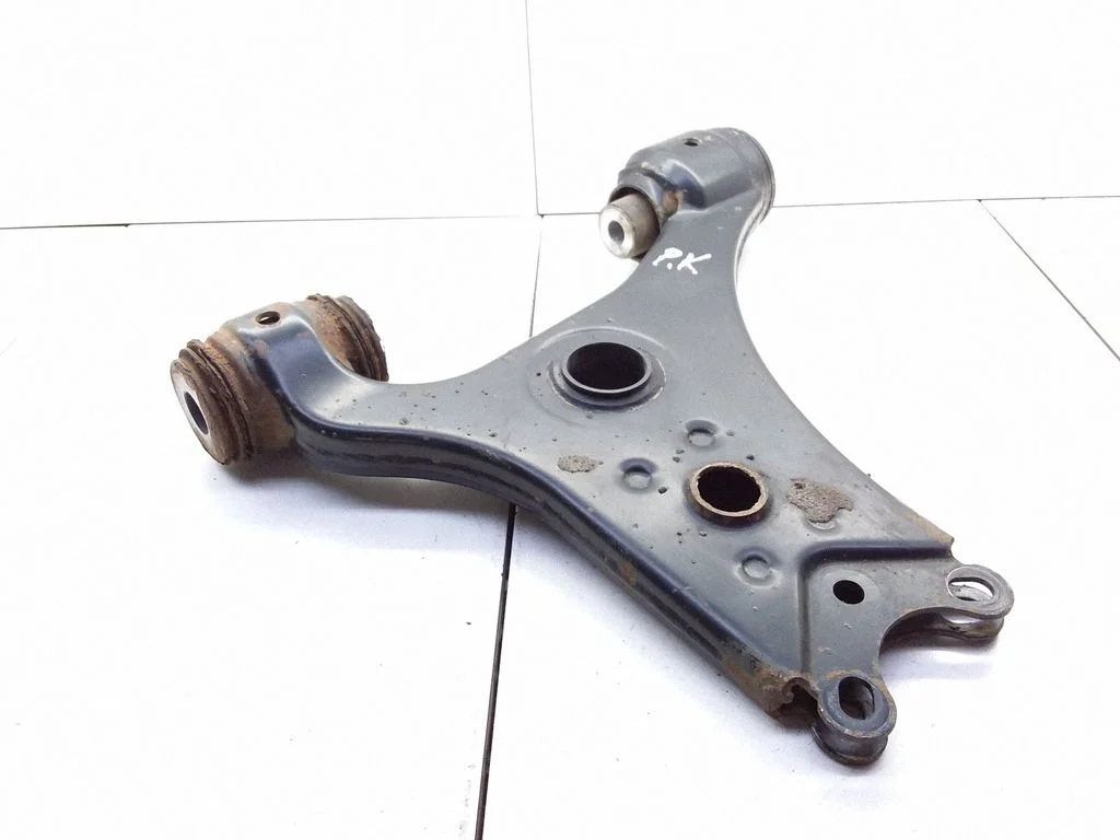 Front lower control arm/wishbone A1693300307